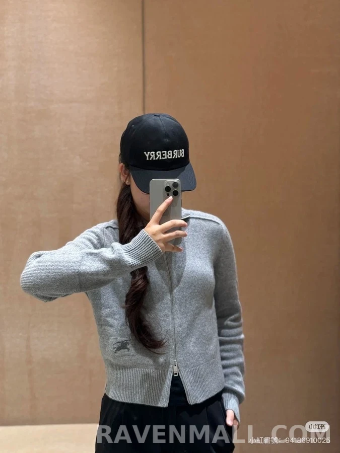 버버리 버버리 투웨이 집업 하이넥 니트 가디건 상세 이미지