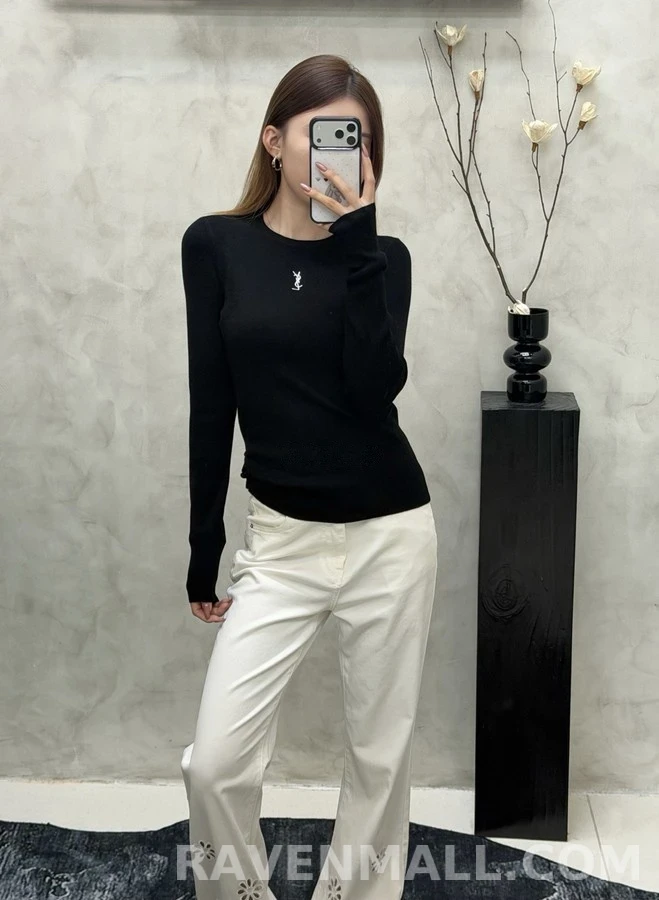 생로랑 세인트로랑 자수 로고 긴팔 티셔츠 상세 이미지