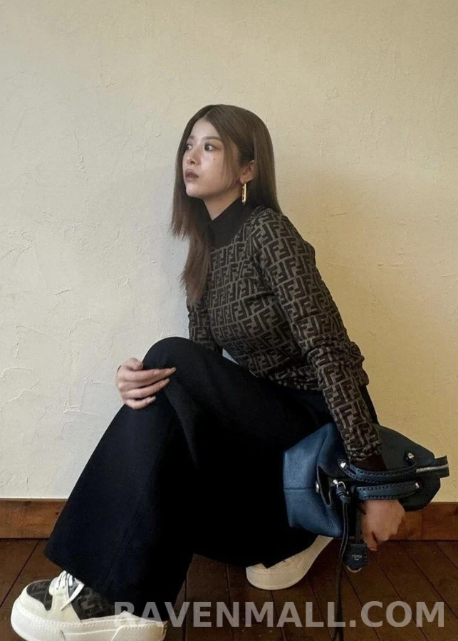 펜디 펜디 모노그램 터틀넥 긴팔 티셔츠 상세 이미지