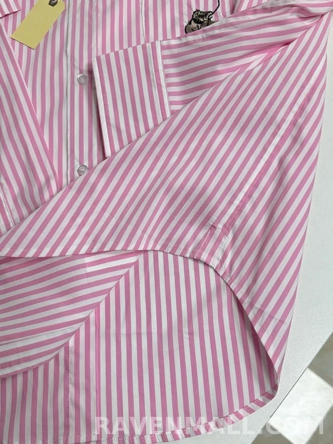 톰브라운 톰브라운 하트 독 자수 스트라이프 셔츠 상세 이미지
