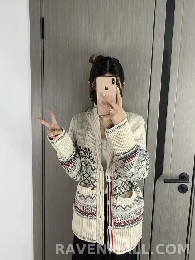 톰브라운 톰브라운 페어아일 니트 가디건 상세 이미지