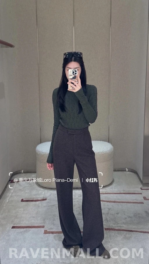 로로피아나 로로피아나 주름 텍스처 터틀넥 긴팔 티셔츠 상세 이미지