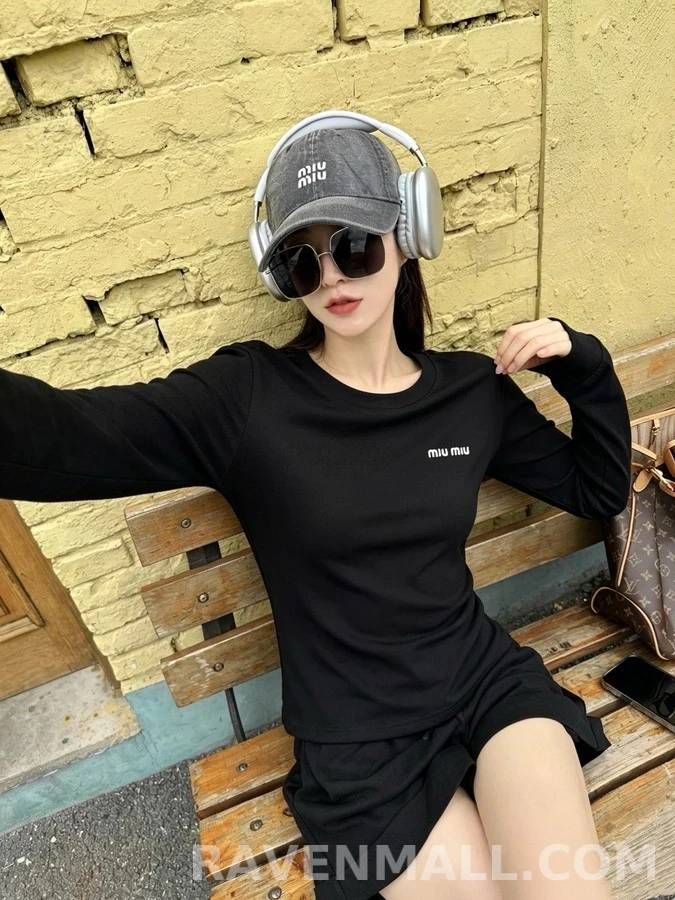 미우미우 미우미우 로고 립 조직 긴팔 티셔츠 상세 이미지