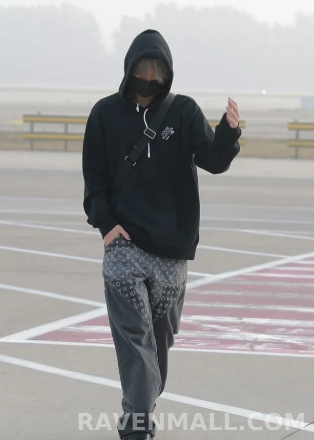 루이비통 루이비통 자수 후드티 상세 이미지