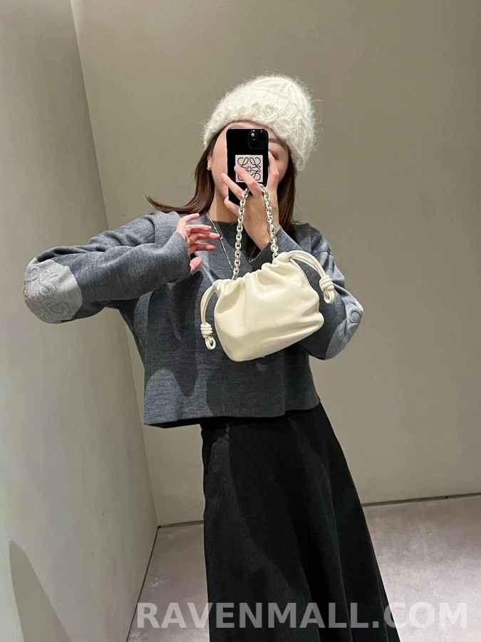 로에베 로에베 아나그램 패치 스웨트셔츠 상세 이미지
