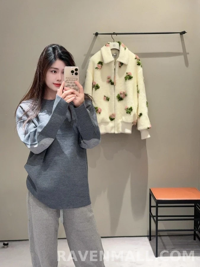 로에베 로에베 아나그램 패치 스웨트셔츠 상세 이미지