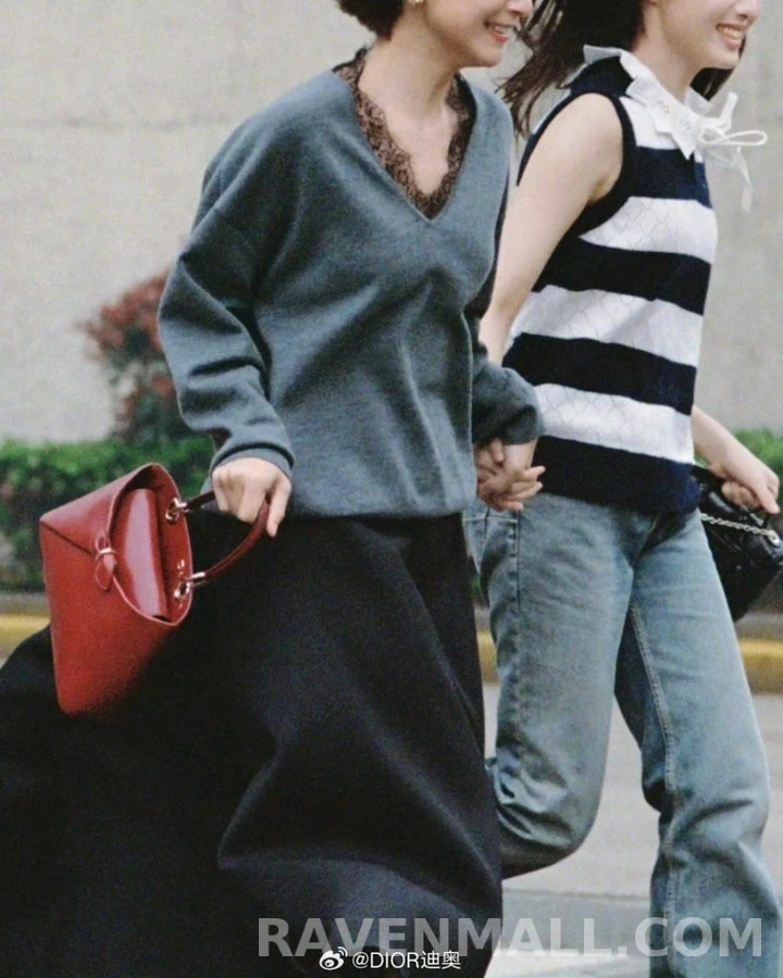 디올 디올 스트라이프 레이스 칼라 니트 베스트 상세 이미지