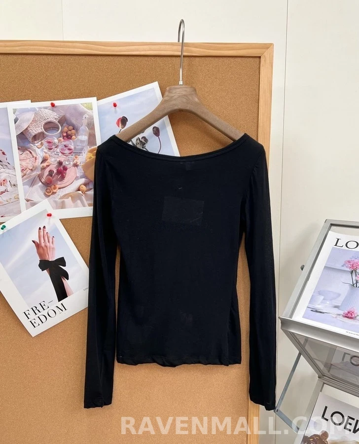 로에베 로에베 아나그램 자수 일자넥 긴팔 티셔츠 상세 이미지