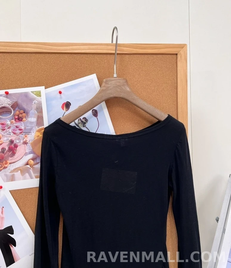 로에베 로에베 아나그램 자수 일자넥 긴팔 티셔츠 상세 이미지