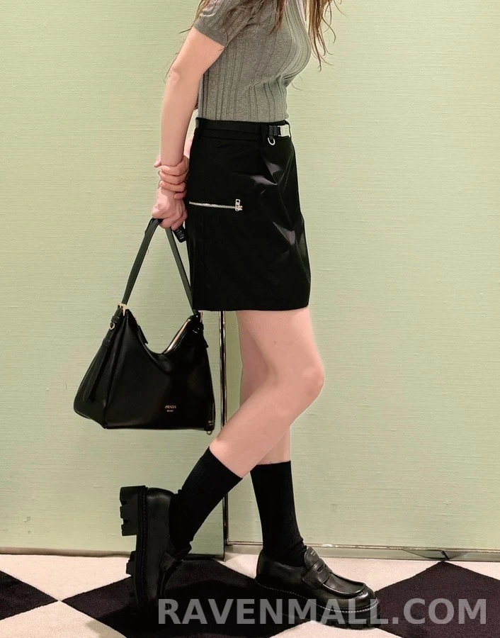 프라다 프라다 청키 솔 로퍼 상세 이미지