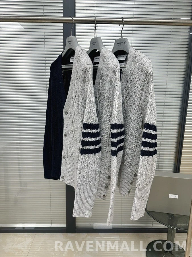 톰브라운 톰브라운 스플릿 4바 케이블 가디건 상세 이미지