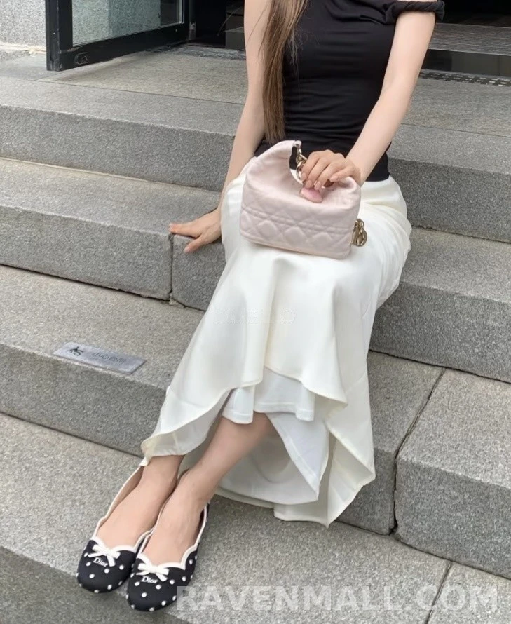 디올 디올 물방울무늬 리본 발레리나 플랫 상세 이미지