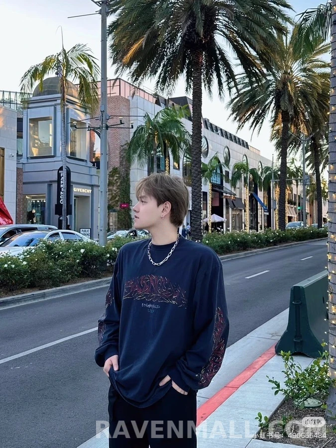 발렌시아가 발렌시아가 불꽃 그래픽 긴팔 티셔츠 상세 이미지