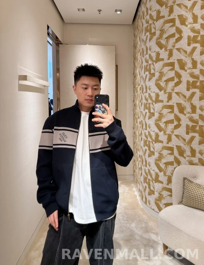 루이비통 루이비통 스트라이프 자카드 니트 집업 상세 이미지