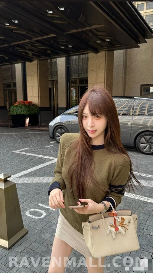 톰브라운 톰브라운 슬리브 스트라이프 니트 상세 이미지
