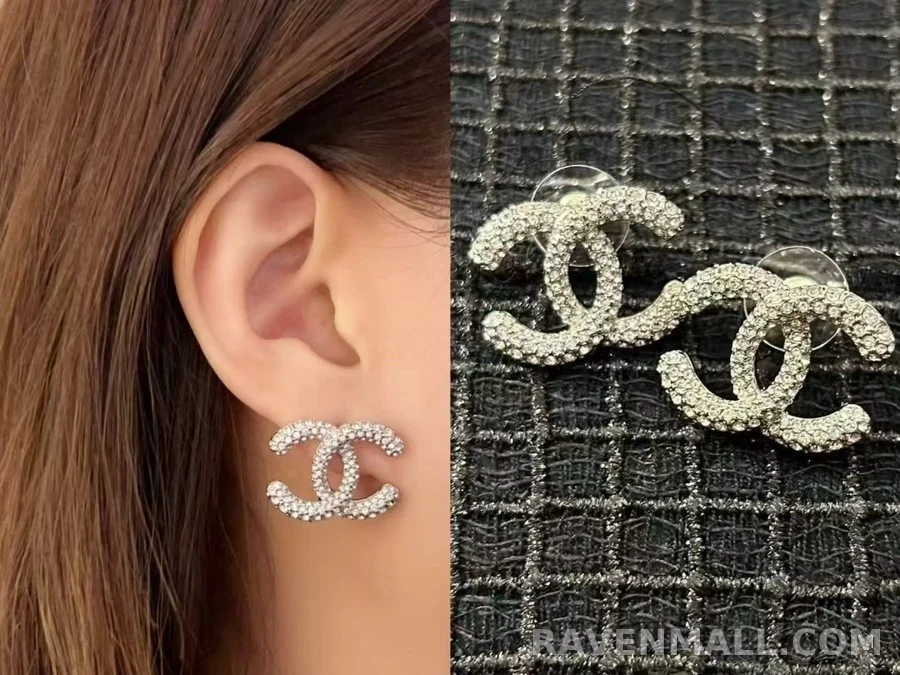 샤넬 샤넬 더블 C 파베 이어링 상세 이미지