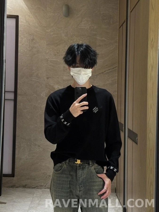 루이비통 루이비통 레터링 모노그램 긴팔 티셔츠 상세 이미지