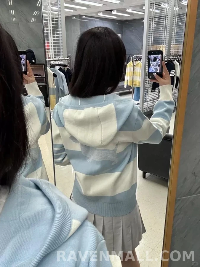 톰브라운 톰브라운 스트라이프 독 자카드 후드 집업 상세 이미지