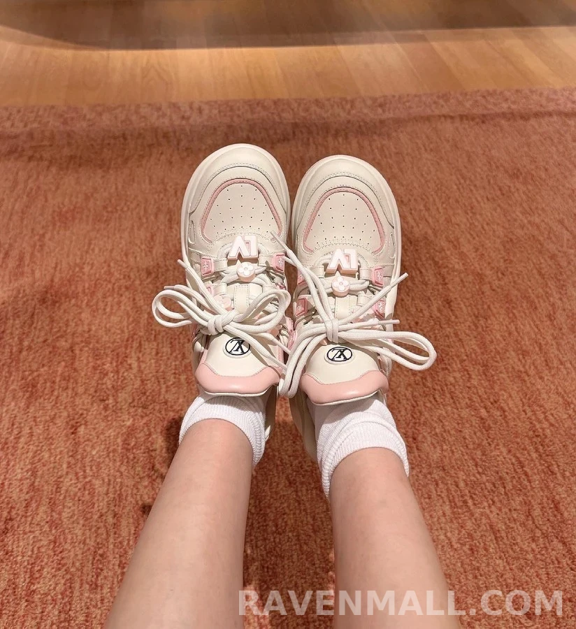 루이비통 루이비통 아치형 청키 스니커즈 상세 이미지