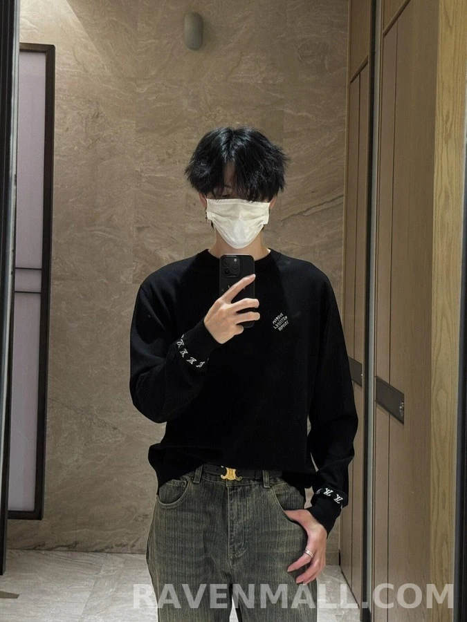 루이비통 루이비통 자카드 로고 니트 상세 이미지