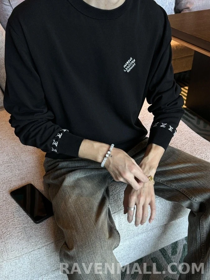 루이비통 루이비통 자카드 로고 니트 상세 이미지