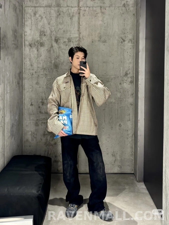 발렌시아가 발렌시아가 체크 패턴 집업 셔츠 상세 이미지