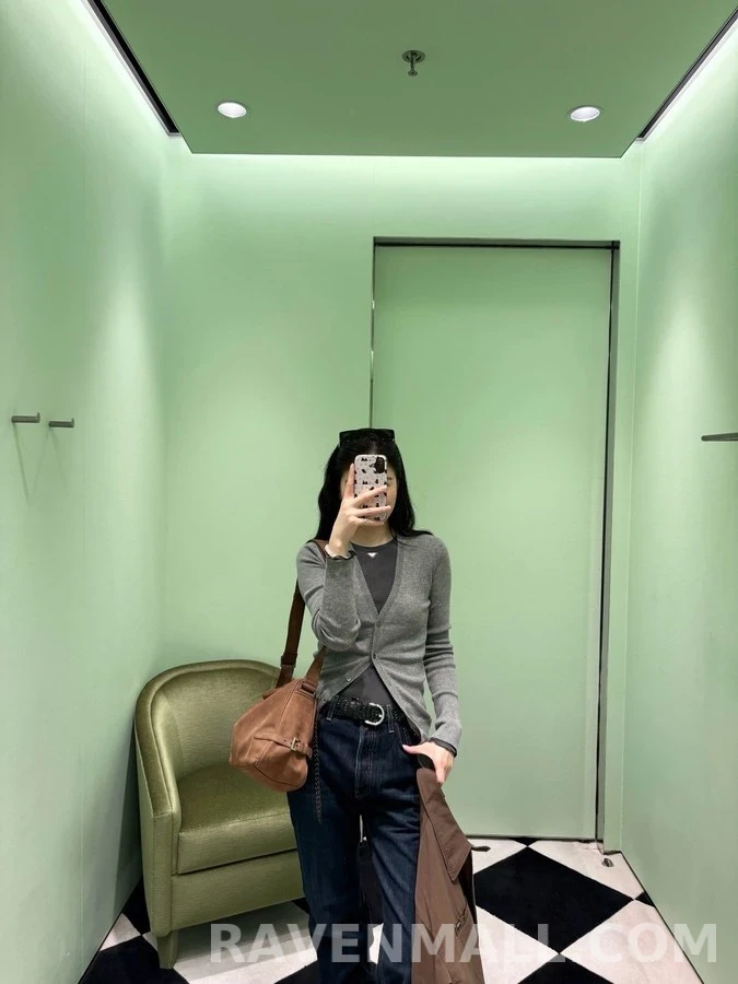 프라다 프라다 립 V넥 가디건 상세 이미지