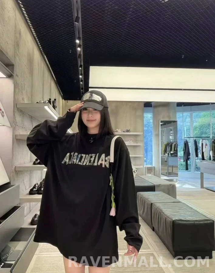 발렌시아가 발렌시아가 테이프 로고 긴팔 티셔츠 상세 이미지