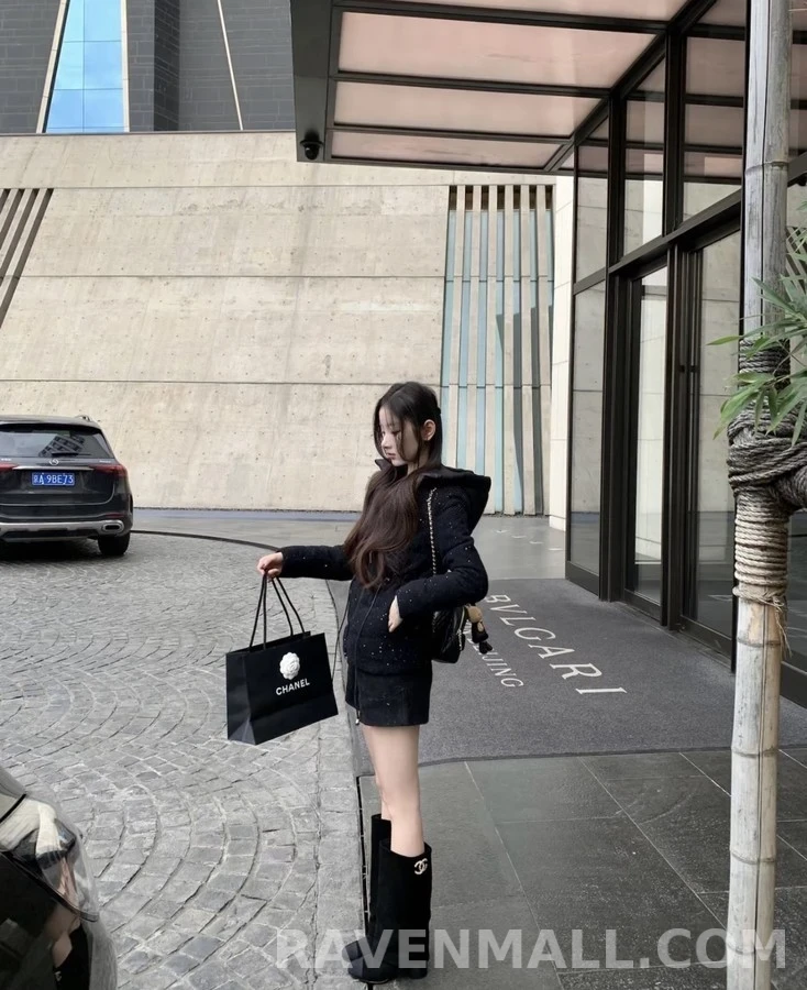 샤넬 샤넬 진주 로고 스웨이드 부츠 상세 이미지