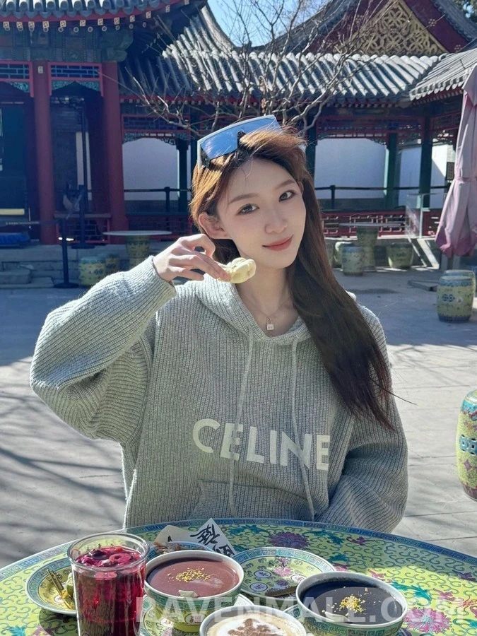 셀린느 셀린느 레터링 니트 후드 스웨터 상세 이미지
