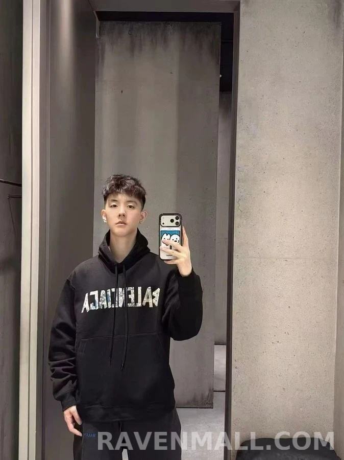 발렌시아가 발렌시아가 그래피티 레터링 맨투맨 상세 이미지