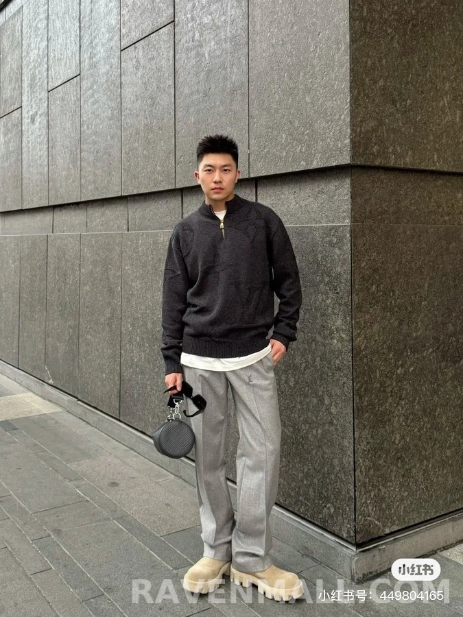 루이비통 루이비통 모노그램 자카드 하프집업 니트 상세 이미지