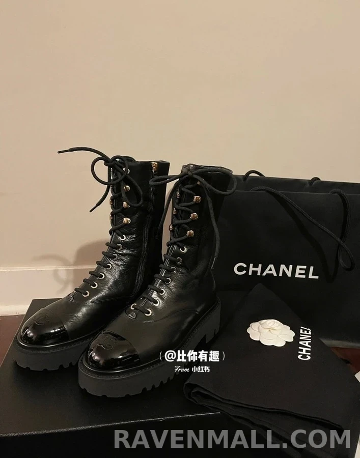 샤넬 샤넬 로고 코팅 캡토 레이스업 부츠 상세 이미지