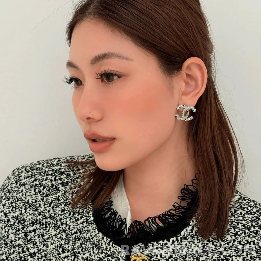 샤넬 샤넬 컬러 크리스탈 더블C 귀걸이 상세 이미지