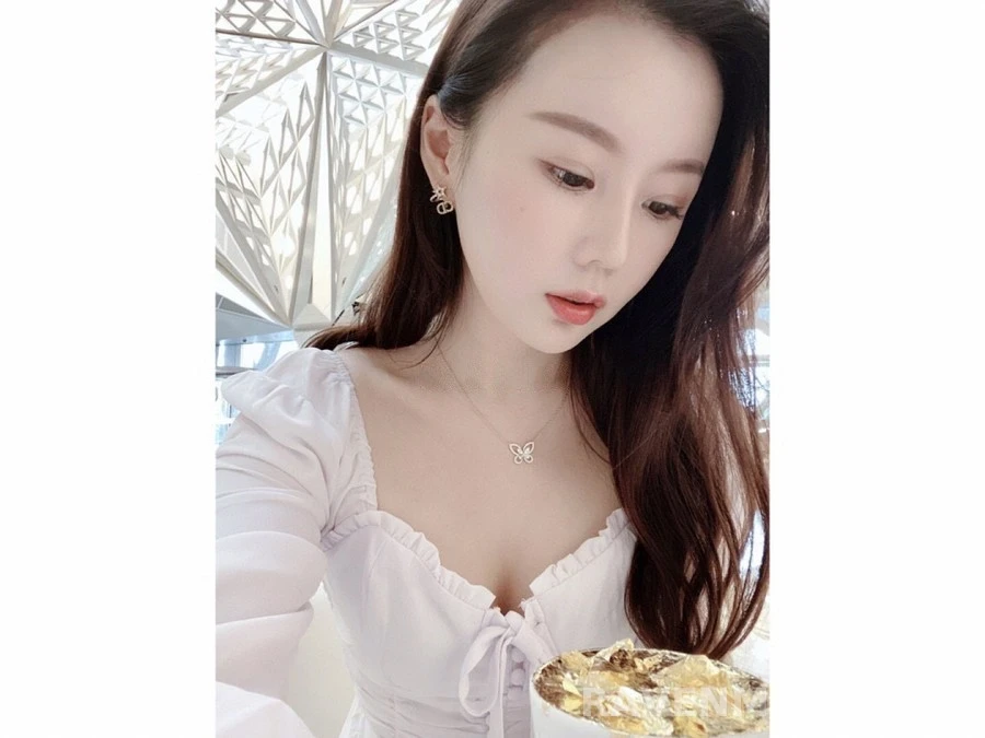 아미 아미 팬텀 버터플라이 목걸이 상세 이미지