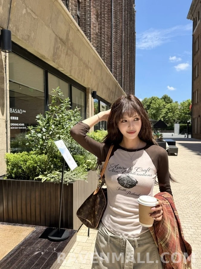 아크네 스튜디오 아크네 스튜디오 레터링 프린트 라글란 긴팔 티셔츠 상세 이미지