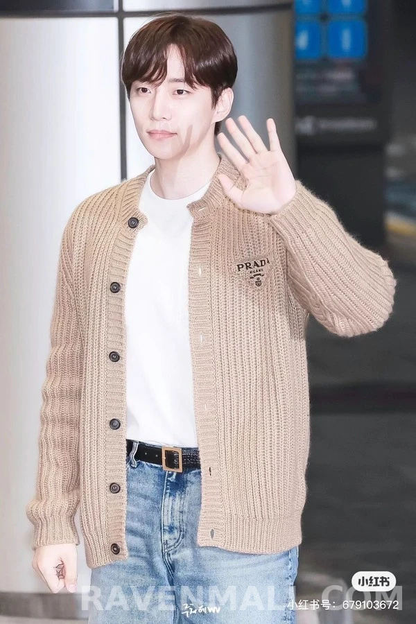 프라다 프라다 로고 자수 굵은 골지 가디건 상세 이미지