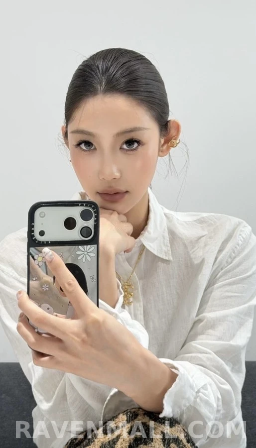 샤넬 샤넬 트위스트 로고 귀걸이 상세 이미지