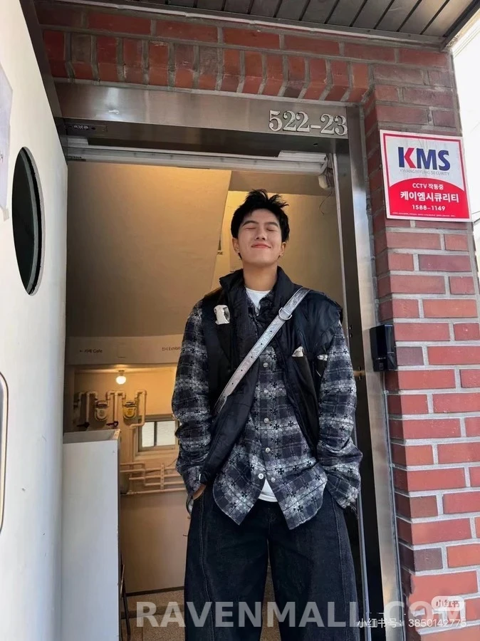 크롬하츠 크롬하츠 체크 크로스 긴팔 티셔츠 상세 이미지