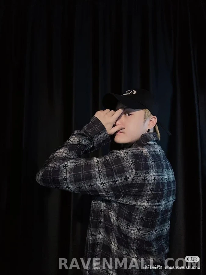 크롬하츠 크롬하츠 체크 크로스 긴팔 티셔츠 상세 이미지