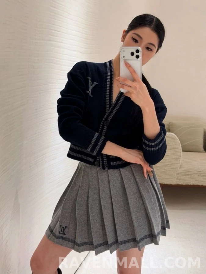 루이비통 루이비통 로고 컬리지 가디건 상세 이미지