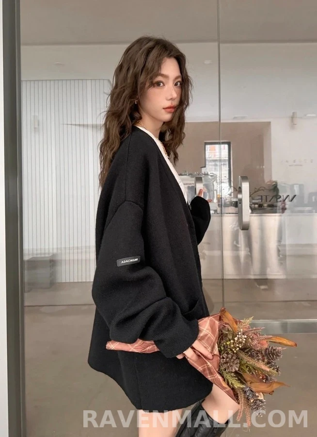 발렌시아가 발렌시아가 슬리브 패치 가디건 상세 이미지