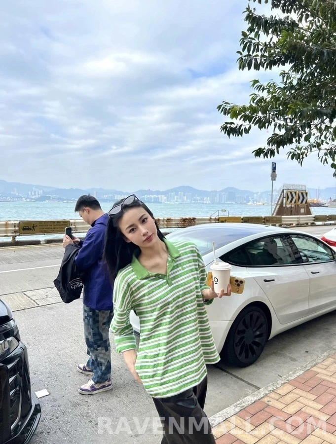크롬하츠 크롬하츠 십자가 자카드 스트라이프 긴팔 폴로 티셔츠 상세 이미지