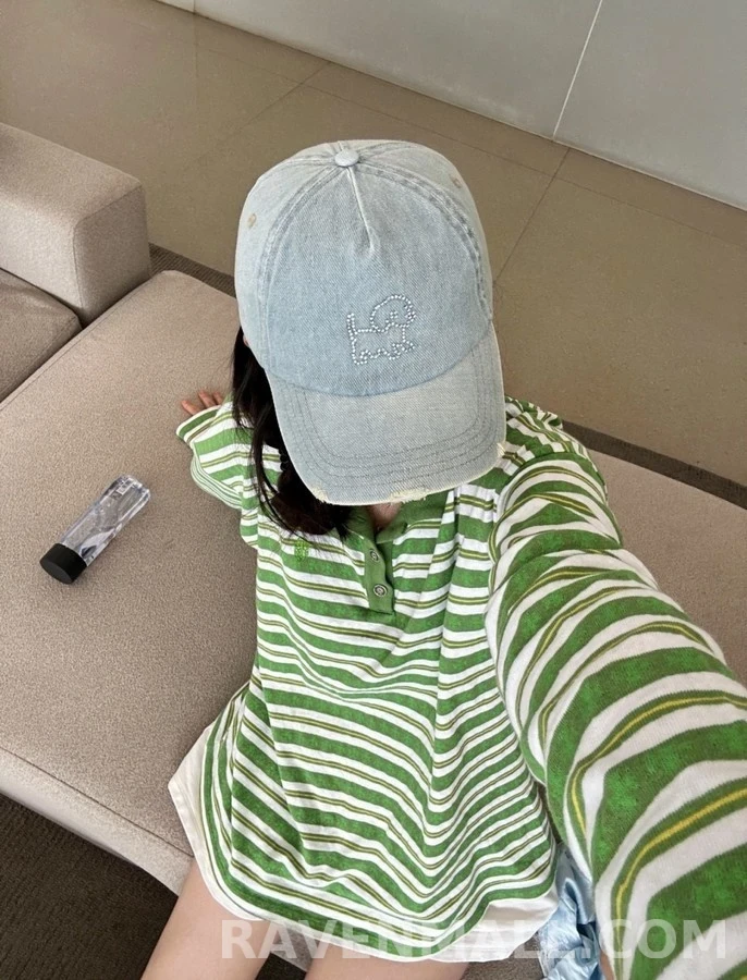 크롬하츠 크롬하츠 십자가 자카드 스트라이프 긴팔 폴로 티셔츠 상세 이미지