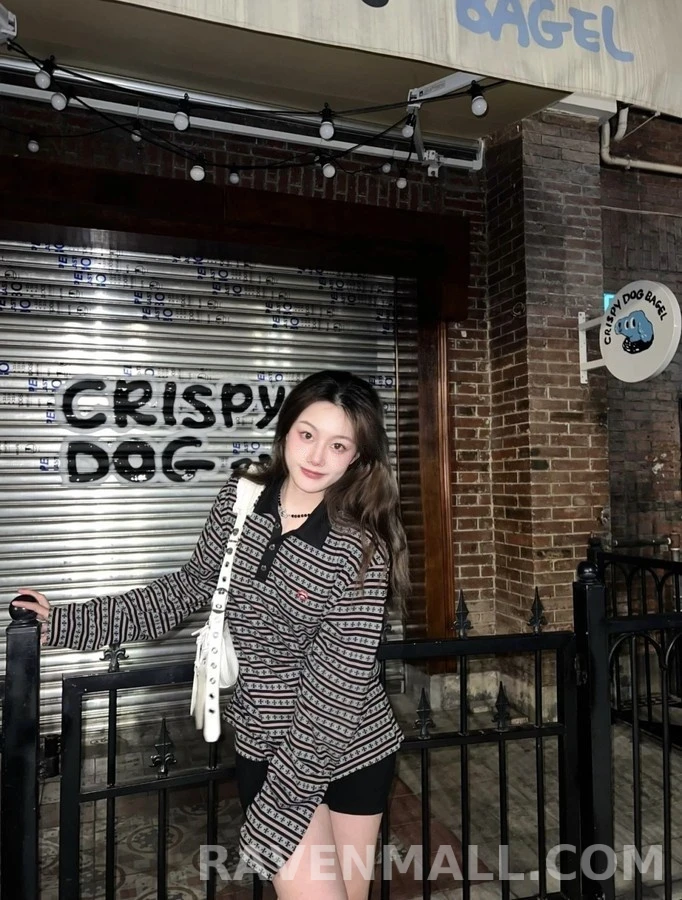 크롬하츠 크롬하츠 십자 패턴 스트라이프 폴로 긴팔 티셔츠 상세 이미지