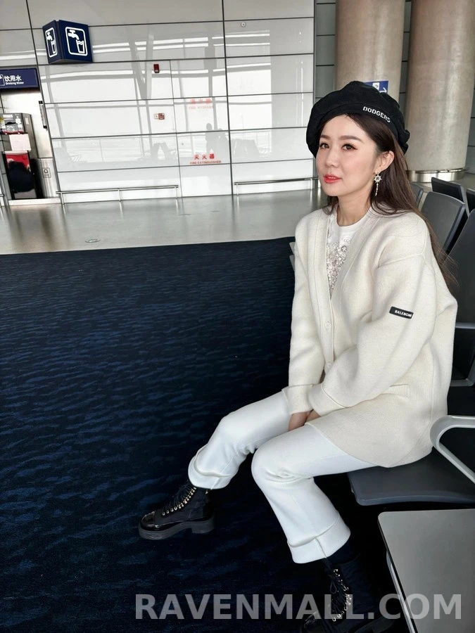 발렌시아가 발렌시아가 소매 패치 가디건 상세 이미지