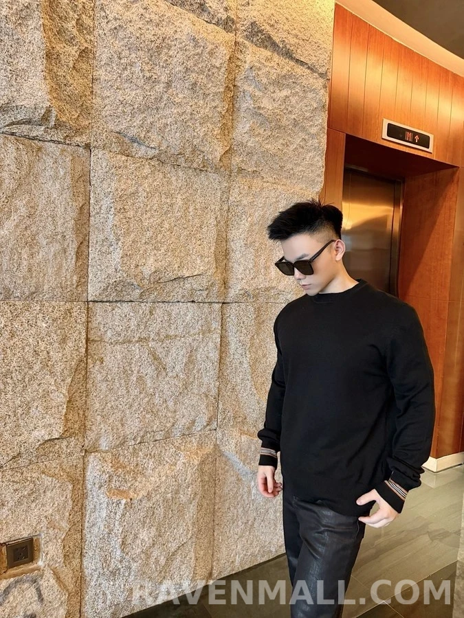 버버리 버버리 체크 스트라이프 니트 상세 이미지