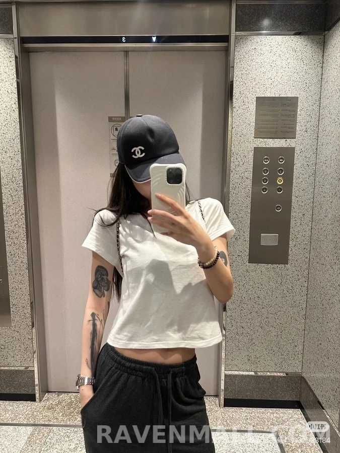 샤넬 샤넬 더블 C 로고 볼캡 상세 이미지
