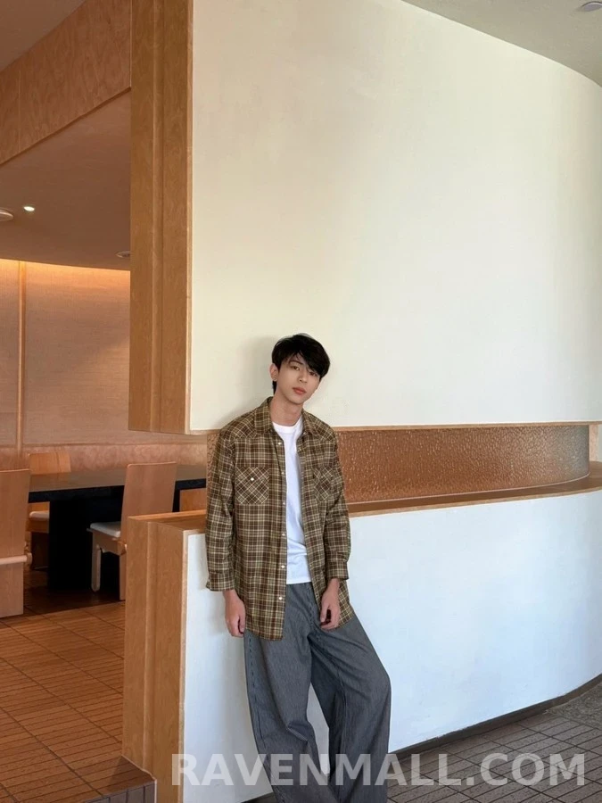 미우미우 미우미우 체크 패턴 루즈핏 셔츠 상세 이미지