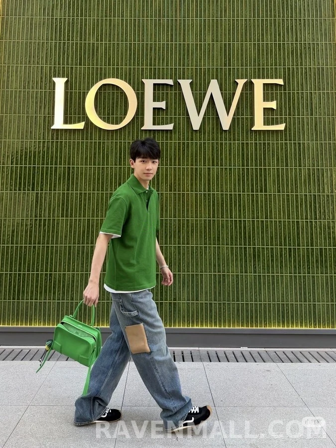 로에베 로에베 레더 포켓 데님 팬츠 상세 이미지